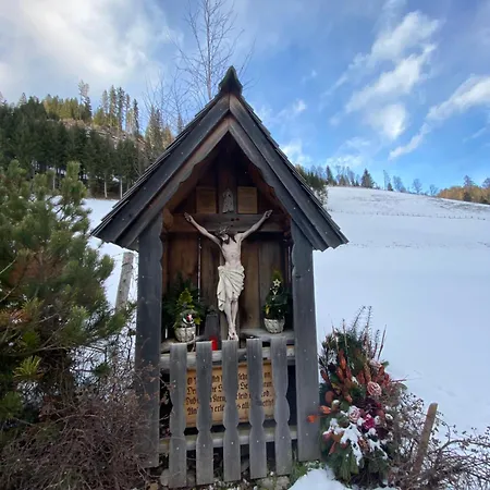 Poelstaler Berghuette * Oberzeiring