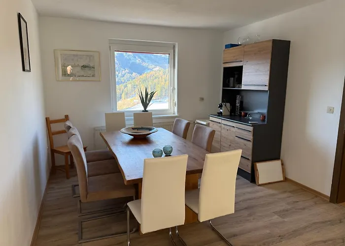 Poelstaler Berghuette 公寓